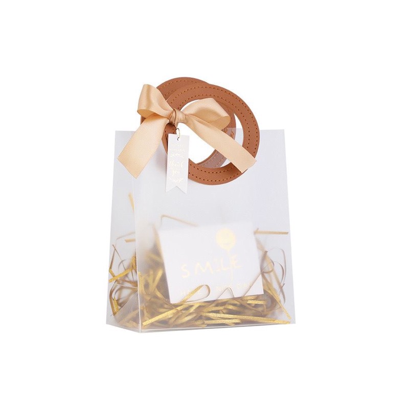 [EVEEPACK] Подарочный пакет PP, прозрачный матовый, коричневая ручка экокожа + золотая лента и рафия + бирка и